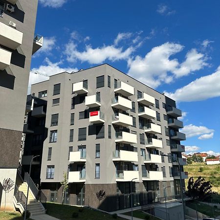 Airstay Pristina Extérieur photo
