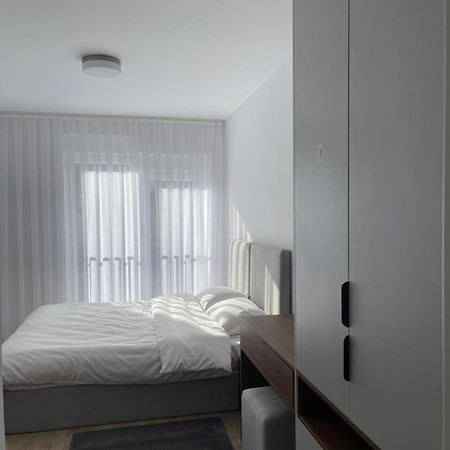 Airstay Pristina Extérieur photo
