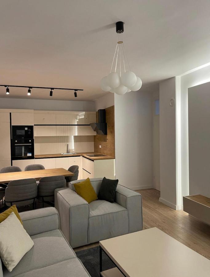 Airstay Pristina Extérieur photo