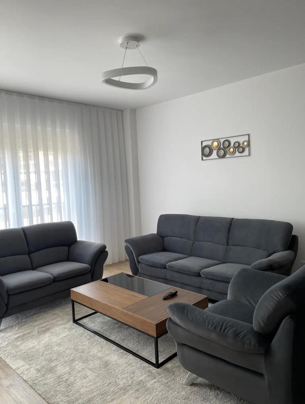 Airstay Pristina Extérieur photo