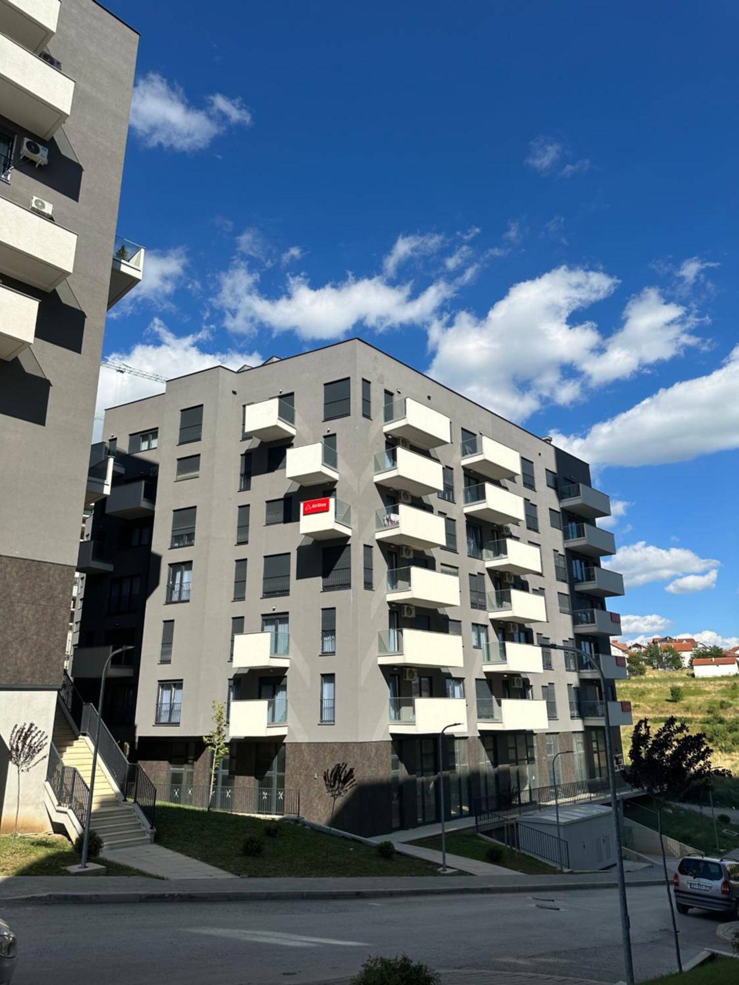 Airstay Pristina Extérieur photo
