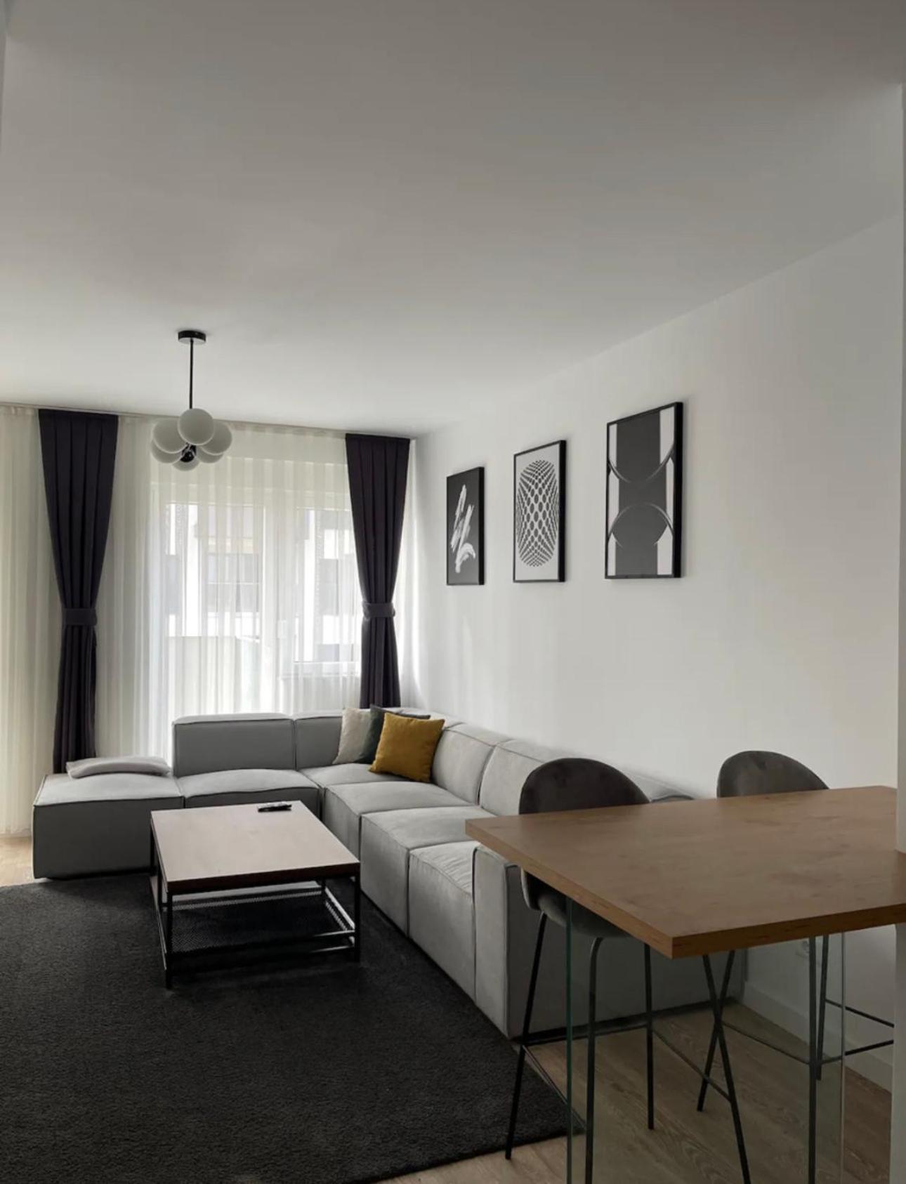 Airstay Pristina Extérieur photo