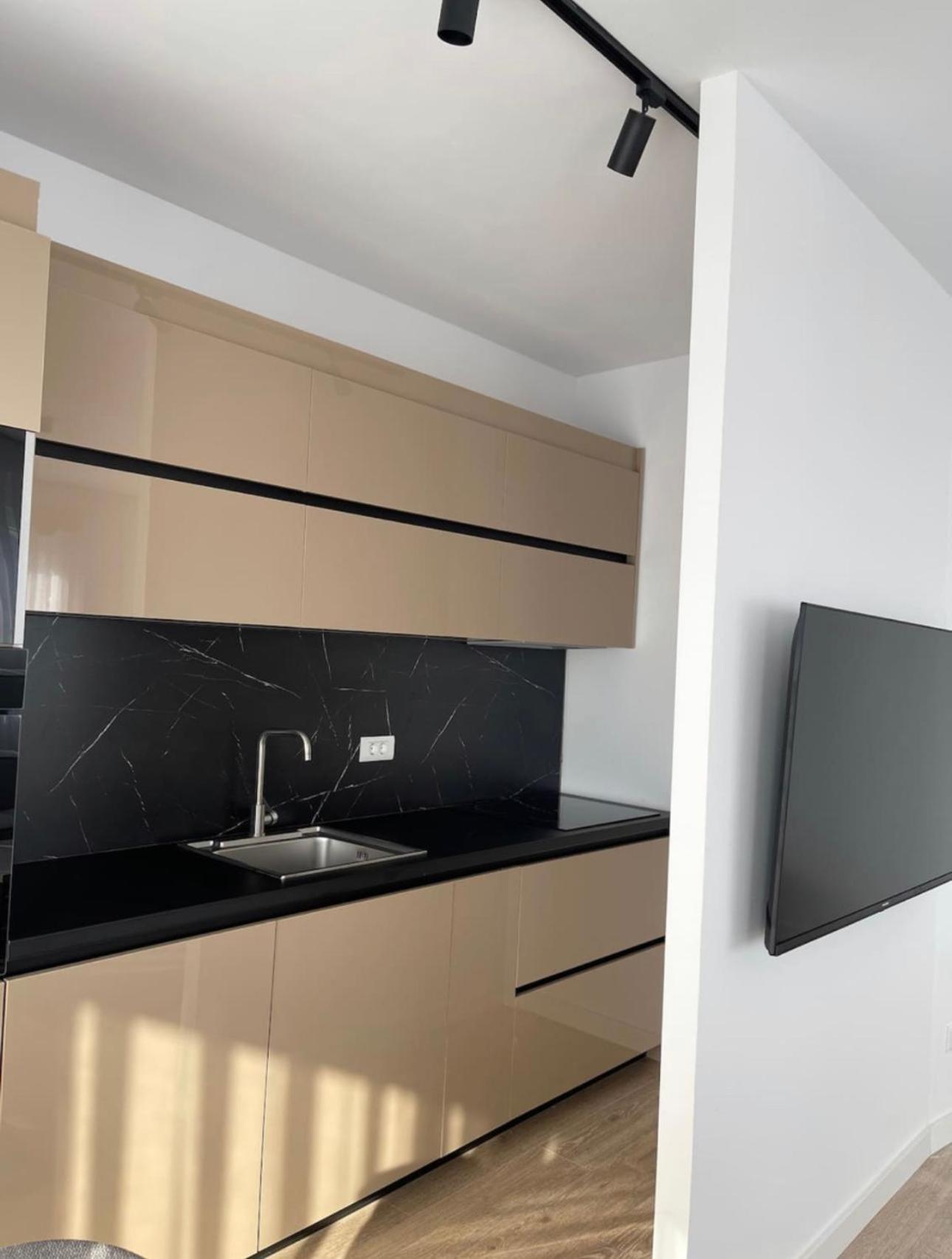 Airstay Pristina Extérieur photo