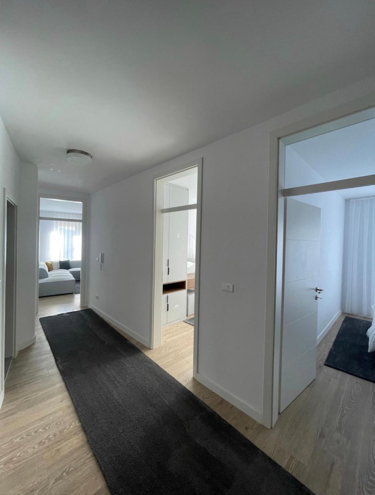 Airstay Pristina Extérieur photo