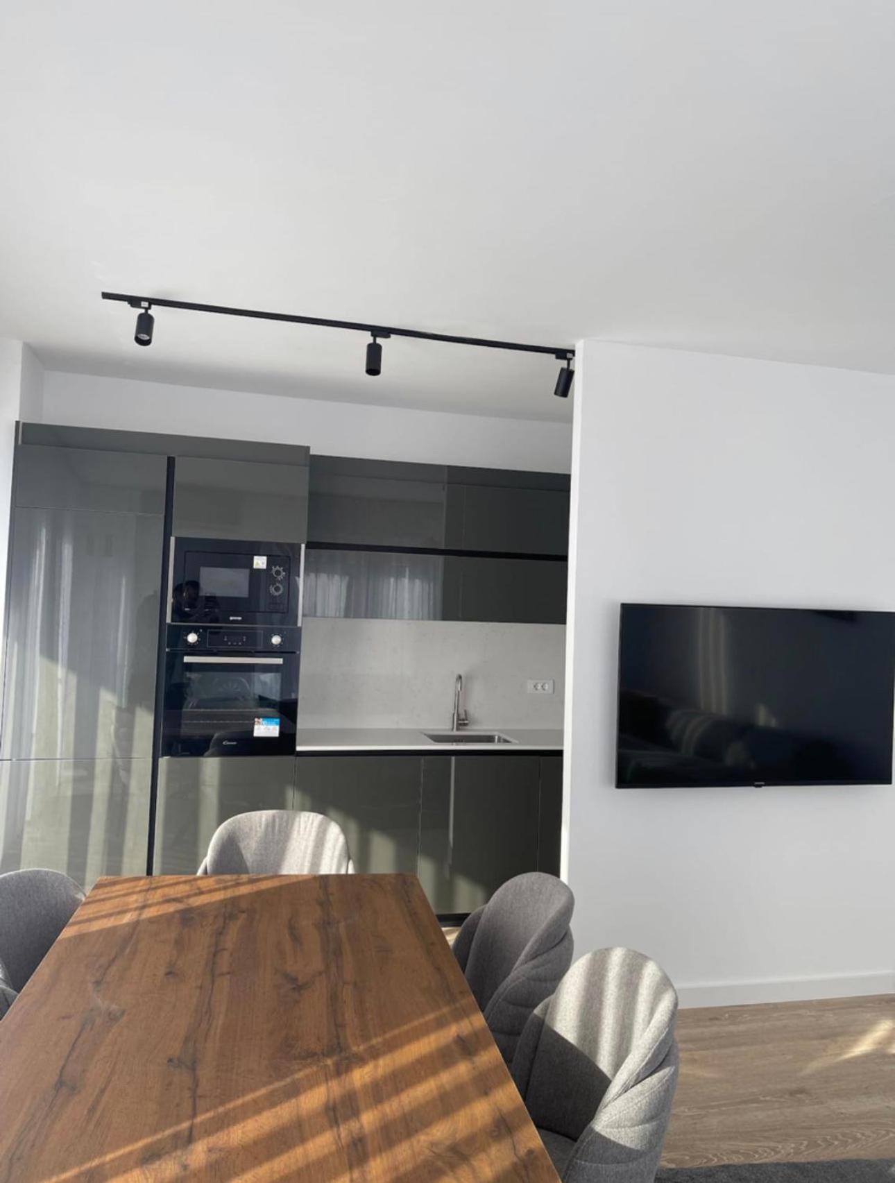Airstay Pristina Extérieur photo