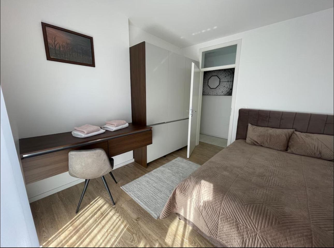 Airstay Pristina Chambre photo